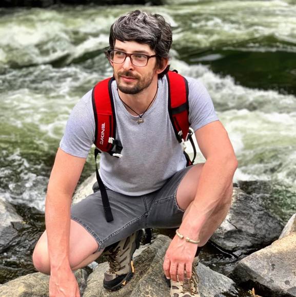 Meet your Posher, Andrew - Picture 1 of 1